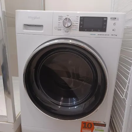 2 Beds, Modern Building, With Mobile Ac, Paris Expo, 7' Metro 2 Steps To Paris شقة
